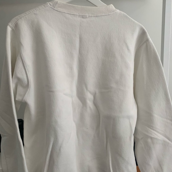 Brandy Melville Crewneck - Picture 4 of 4